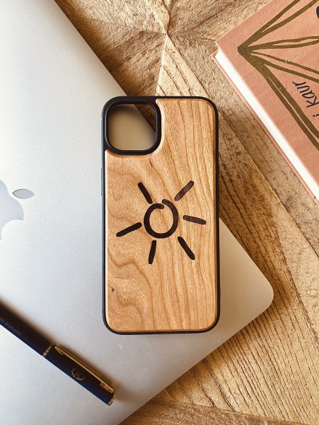 Samsung Hülle aus Holz mit Gravur Grömitzsonne - Kirsche